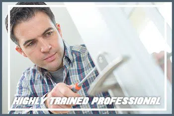 Lock Locksmith Tech Pittsburgh, PA 412-387-9466