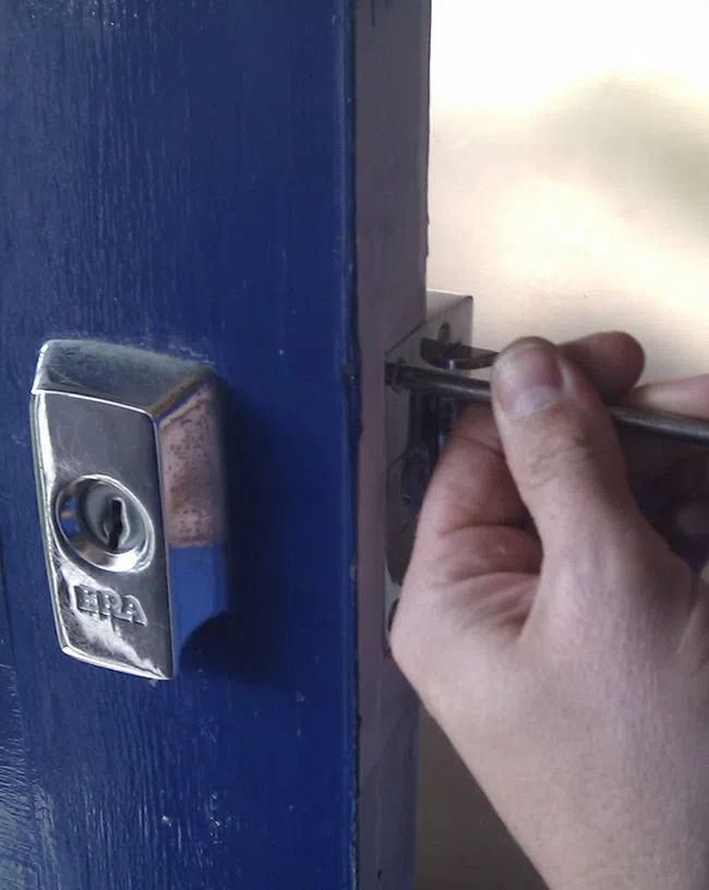Lock Locksmith Tech Pittsburgh, PA 412-387-9466 - locksmith-service
